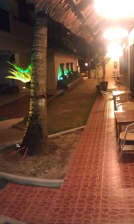 Eclipse Resort Manoc-Manoc Exterior photo